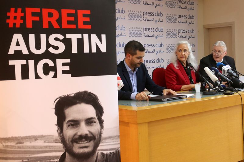 &copy; Reuters. FILE PHOTO: Marc and Debra Tice, parents of U.S. journalist Austin Tice, talk during a news conference in Beirut, Lebanon December 4, 2018. REUTERS/Mohamed Azakir
