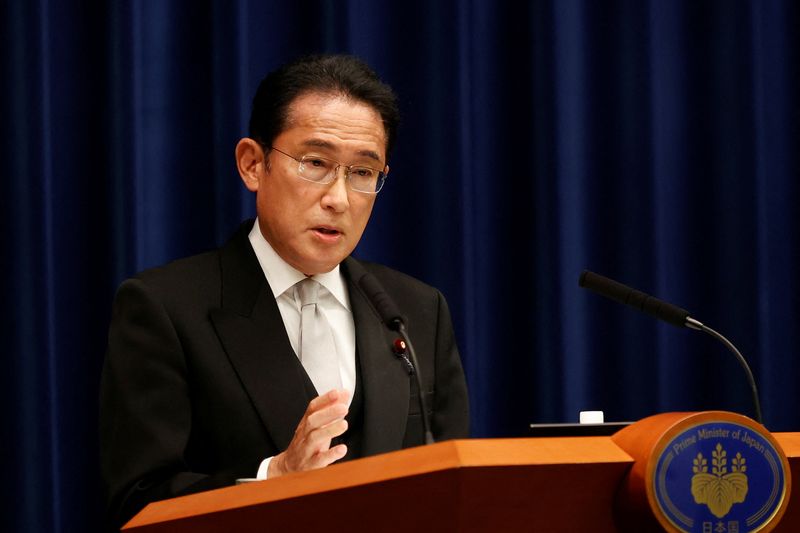 &copy; Reuters. Primeiro-ministro do Japão, Fumio Kishida, durante coletiva de imprensa em sua residência oficial, em Tóquio, Japão
10/08/2022 Rodrigo Reyes Marin/Pool via REUTERS