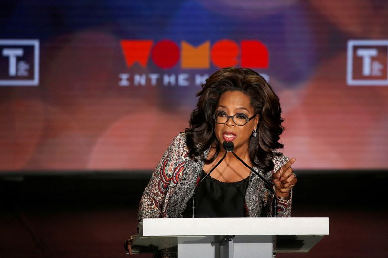 &copy; Reuters. FILE PHOTO: Oprah Winfrey takes part in the Women in the World Summit in New York City, U.S., April 10, 2019. REUTERS/Caitlin Ochs/File Photo