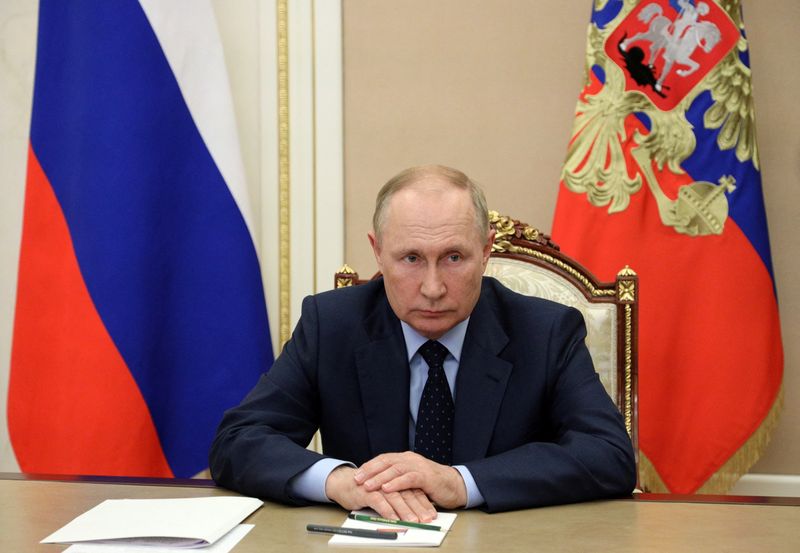 &copy; Reuters. الرئيس الروسي فلاديمير بوتين في موسكو يوم الثلاثاء. صورة من سبوتنيك.