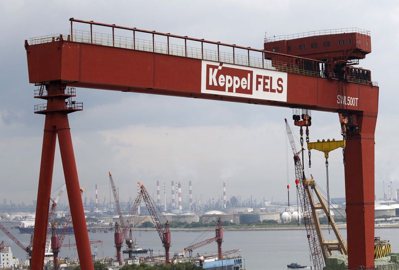 &copy; Reuters. FILE PHOTO: A view of a Keppel Corporation shipyard in Singapore January 19, 2016. REUTERS/Edgar Su