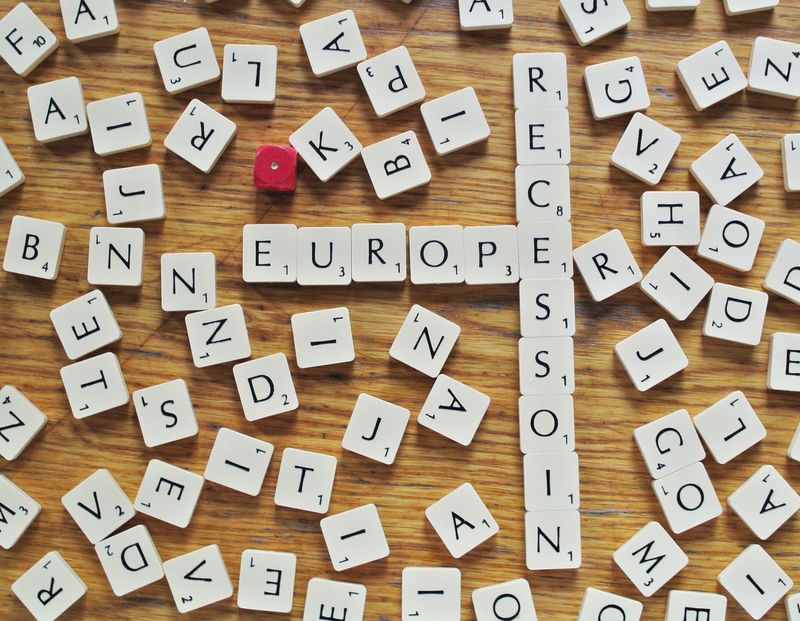 &copy; Reuters. The words recession and Europe, made from letters of a scrabble game, are seen in this illustration picture taken in Ljubljana, November 15, 2012.    REUTERS/Srdjan Zivulovic