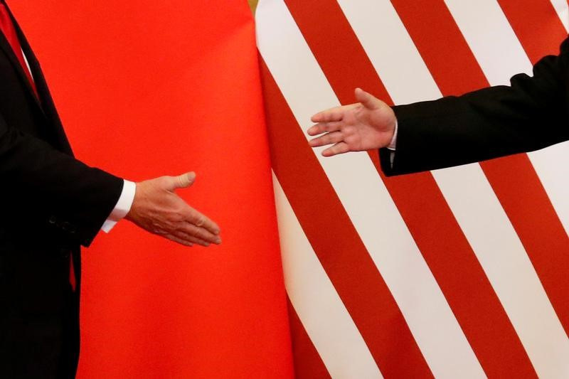 &copy; Reuters. 中国の習近平国家主席が約３年ぶりとなる外遊でバイデン米大統領と会談する計画を立てていると、米紙ウォール・ストリート・ジャーナル（ＷＳＪ）が中国政府関係者の話として報じた。