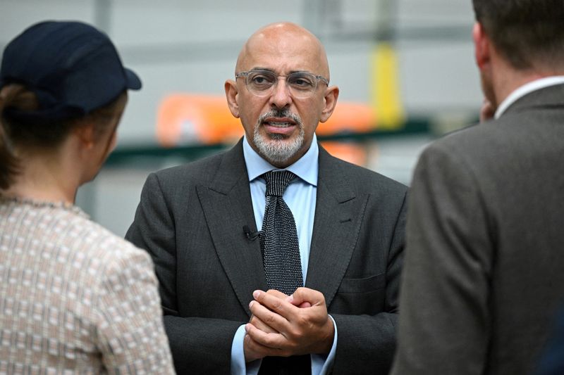&copy; Reuters. FILE PHOTO: Britain's Chancellor of the Exchequer Nadhim Zahawi visits Broughton Airbus plant with British Prime Minister Boris Johnson (not pictured), in Chester, Britain, August 12, 2022. Oli Scarff/Pool via REUTERS/File Photo