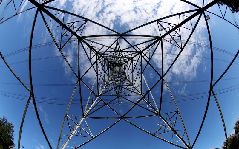 &copy; Reuters. General view of an electricity pylon near Ellesmere Port, Britain, September 27, 2021. REUTERS/Phil Noble