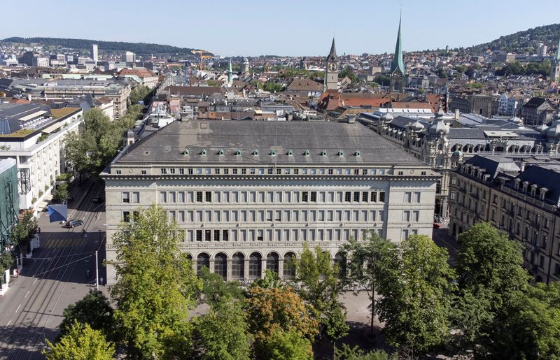 &copy; Reuters. FILE PHOTO: A general view shows the building of the Swiss National Bank (SNB) in Zurich, Switzerland June 23, 2022. Picture taken with a drone. REUTERS/Arnd Wiegmann