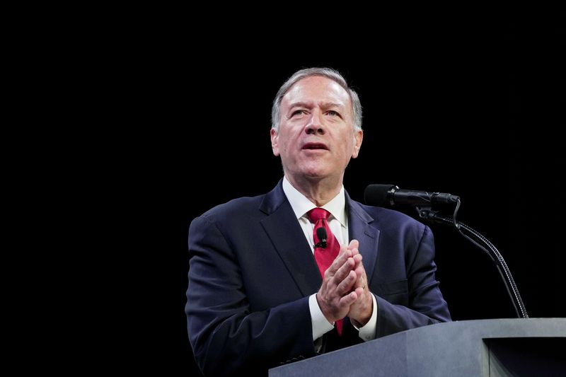 &copy; Reuters. FOTO DE ARCHIVO: El exsecretario de Estado de Estados Unidos, Mike Pompeo, habla ante una audiencia en el evento "American Freedom Tour" en Memphis, Tennessee, EEUU, el 18 de junio de 2022. REUTERS/Karen Pulfer Focht