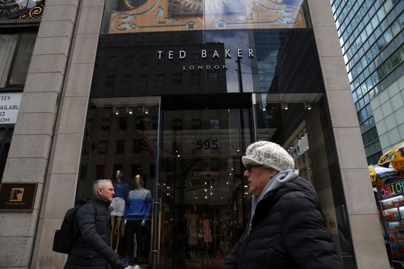 Le propriétaire de Juicy Couture rachète Ted Baker pour environ 250 millions d'euros