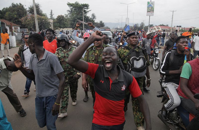 &copy; Reuters. ケニア大統領選でウィリアム・ルト副大統領に敗れたライラ・オディンガ元首相は１６日、９日に実施された選挙は「茶番」で結果を受け入れられないと表明した。１５日撮影（２０２２年