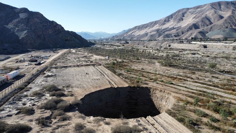 Chile dictates measures against mining company for giant sinkhole