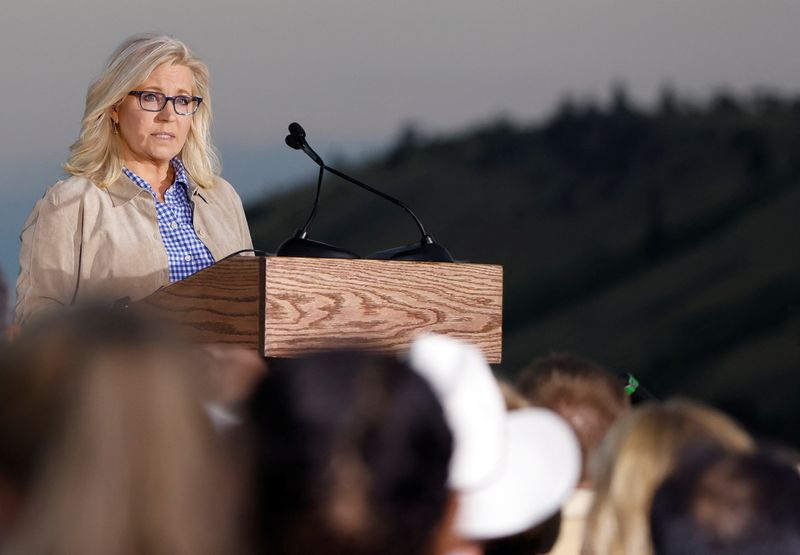 © Reuters. Republican candidate U.S. Representative Liz Cheney speaks during her primary election night party in Jackson, Wyoming, U.S. August 16, 2022.  REUTERS/David Stubbs