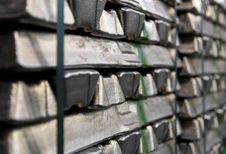 &copy; Reuters. Foto de archivo ilustrativa de bloques de aluminio en Gradacac, Bosnia y Herzegovina