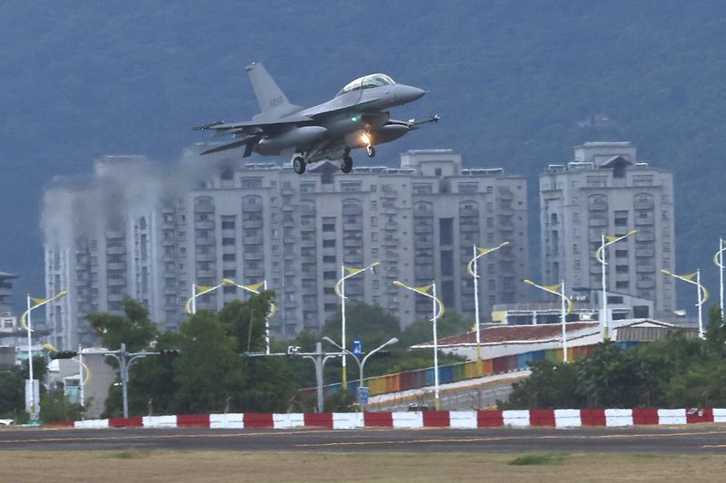 &copy; Reuters. Caça F-16V pousa na base aérea de Huailien, em Taiwan
17/08/2022 REUTERS/Ann Wang