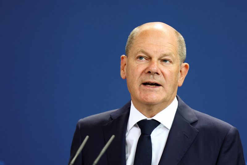 &copy; Reuters. German Chancellor Olaf Scholz gives a press statement about the gas levy at the Chancellery in Berlin, Germany August 18, 2022. REUTERS/Lisi Niesner