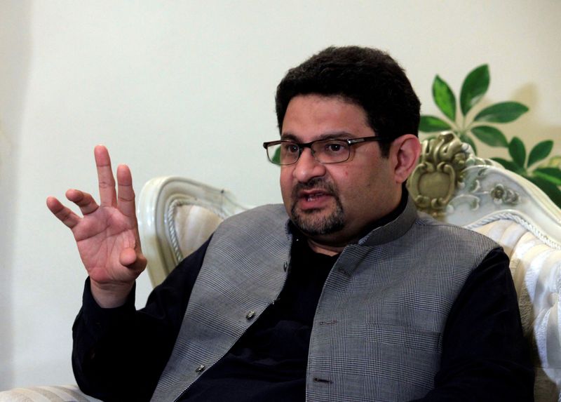 &copy; Reuters. FILE PHOTO: Pakistan's finance minister Miftah Ismail speaks during an interview in Islamabad, Pakistan December 28, 2017. Picture taken December 28, 2017. REUTERS/Faisal Mahmood