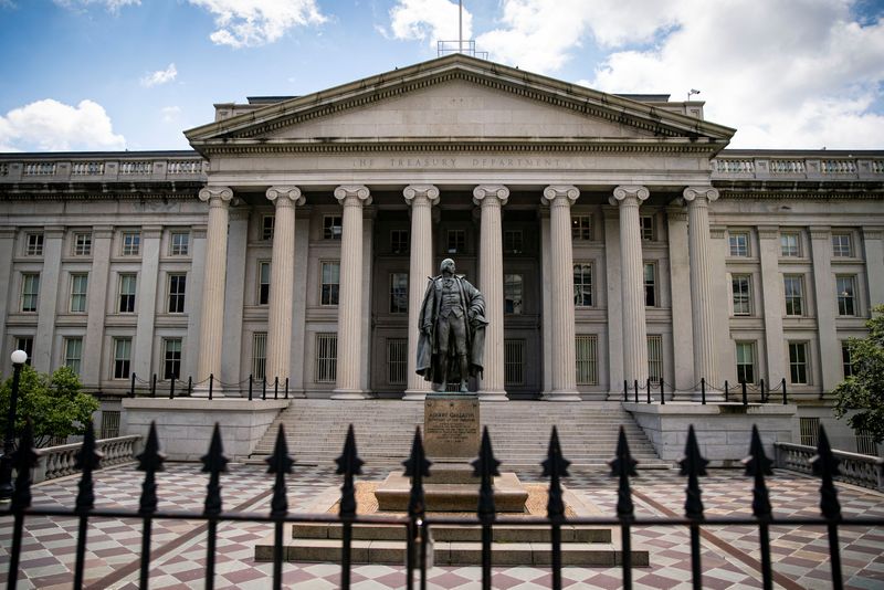 &copy; Reuters. FILE PHOTO: A statue of former Sen. Albert Gallatin stands at the Treasury Department in Washington, U.S., April 25, 2021. REUTERS/Al Drago