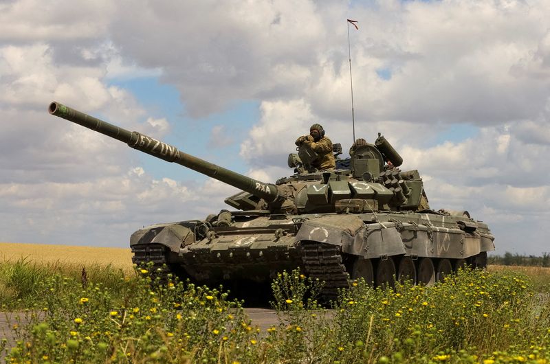 &copy; Reuters. Foto de archivo ilustrativa de un tanque ruso en la región de Zaporiyia, en Ucrania 
Jul 23, 2022.  REUTERS/Alexander Ermochenko/
