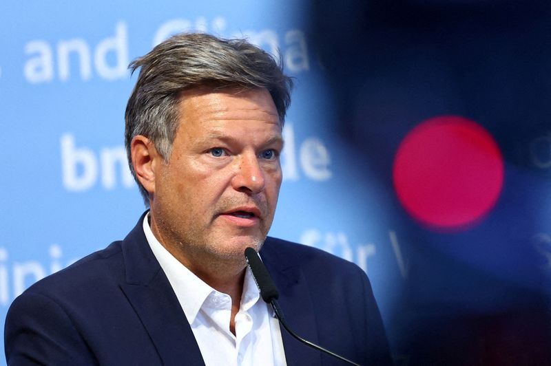 &copy; Reuters. Foto de archivo del ministro de Economía alemán, Robert Habeck, en una rueda de prensa en Berlín 
Ago 16, 2022. REUTERS/Lisi Niesner/File Photo