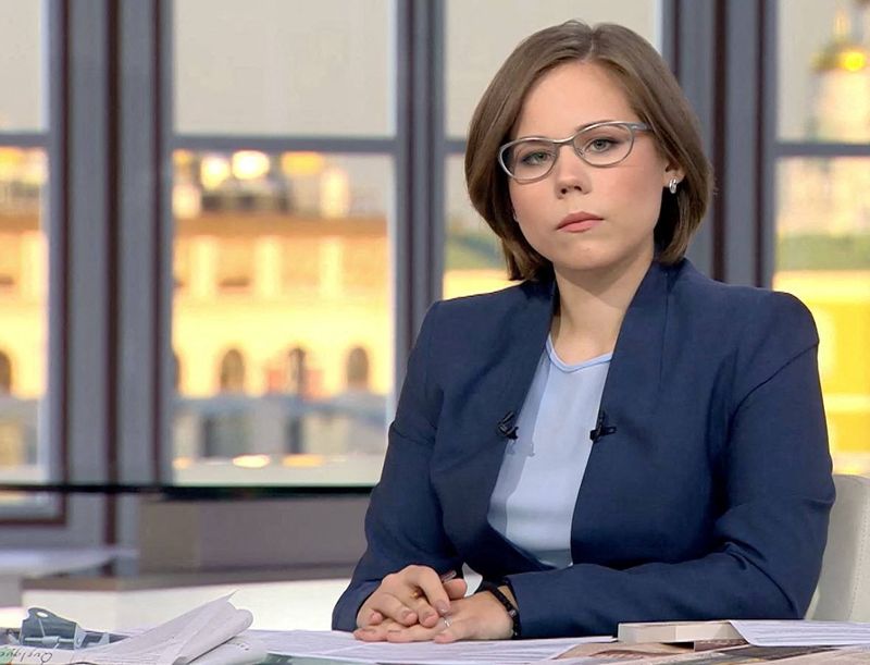 &copy; Reuters. FILE PHOTO - Journalist and political expert Darya Dugina, daughter of Russian politologist Alexander Dugin, is pictured in the Tsargrad TV studio in Moscow, Russia, in this undated handout image obtained by Reuters on August 21, 2022. Tsargrad.tv/Handout