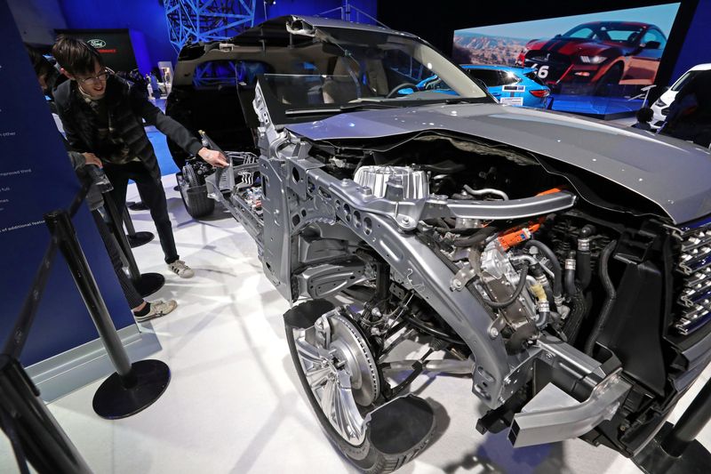 &copy; Reuters. A visitor views a cutaway 2020 Ford Explorer Hybrid at the Canadian International Auto Show in Toronto, Ontario, Canada February 18, 2020.   REUTERS/Chris Helgren/File Photo