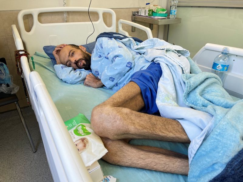 &copy; Reuters. Palestinian administrative prisoner Khalil Awawdeh, who has been on a hunger strike for more than 160 days, is seen at Assaf Harofeh hospital in Be'er Ya'akov, Israel August 24, 2022. REUTERS/Sinan Abu Mayzer  NO RESALES. NO ARCHIVES