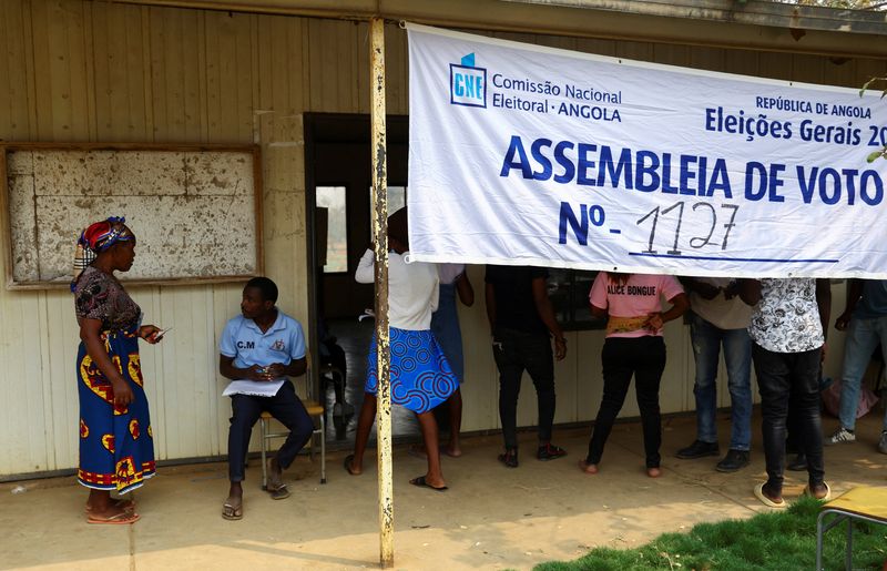 Angola awaits election results after opposition casts doubt on ruling party's early lead