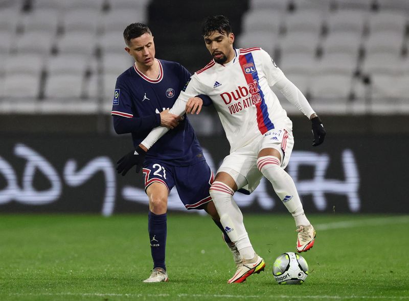 &copy; Reuters. Lucas Paquetá em jogo do Lyon contra o Paris St Germain
 9/1/2022     REUTERS/Sarah Meyssonnier