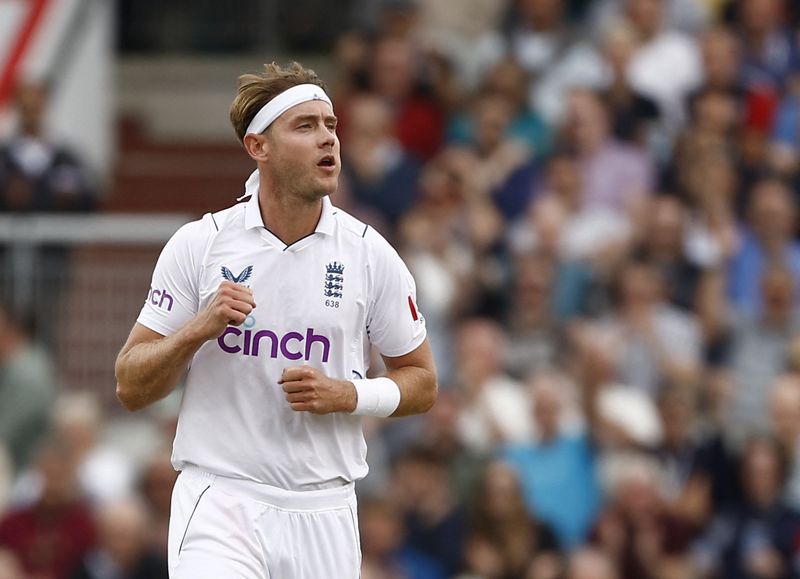 &copy; Reuters. Cricket - Second Test - England v South Africa - Emirates Old Trafford, Manchester, Britain - August 25, 2022 England's Stuart Broad celebrates taking the wicket of South Africa's Keegan Petersen, caught by Joe Root Action Images via Reuters/Jason Cairndu