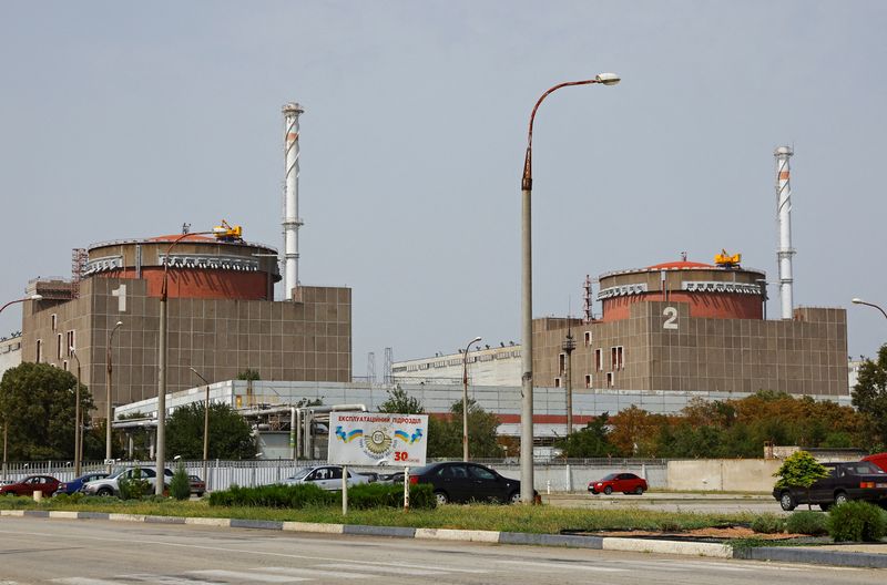 &copy; Reuters. FILE PHOTO - A view shows the Zaporizhzhia Nuclear Power Plant in the course of Ukraine-Russia conflict outside the Russian-controlled city of Enerhodar in Zaporizhzhia region, Ukraine August 22, 2022. REUTERS/Alexander Ermochenko