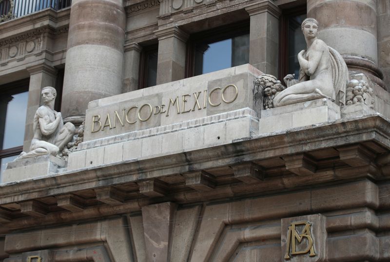 &copy; Reuters. The logo of Mexico's Central Bank (Banco de Mexico) is seen at its building in downtown Mexico City, Mexico August 9, 2022. REUTERS/Henry Romero/File Photo