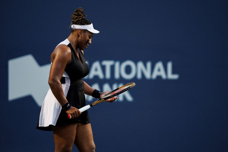 © Reuters. FOTO DE ARCHIVO: Serena Williams vs Belinda Bencic en Toronto, Ontario, Canada  10 de agosto del  2022.  REUTERS/Cole Burston