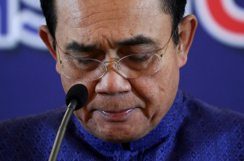 Suspended Thai PM Prayuth says to continue as defence minister