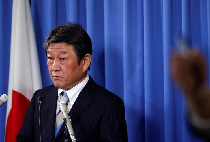 &copy; Reuters. 　 自民党の茂木敏充幹事長は２６日、安倍晋三元首相の国葬について、政府が国会で早いタイミングで説明する予定だと聞いていると記者団に述べた。写真は２０２１年１１月、都内で撮