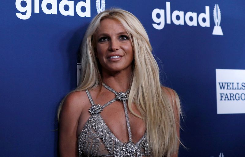 &copy; Reuters. FOTO DE ARCHIVO. La cantante Britney Spears posa en la 29ª edición de los premios GLAAD Media Awards en Beverly Hills, California, Estados Unidos. 12 de abril de 2018. REUTERS/Mario Anzuoni