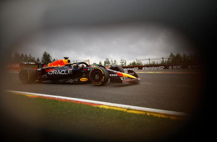 &copy; Reuters. Ago 26, 2022  
Foto del viernes del Red Bull de Max Verstappen en las prácticas libres para el GP de Bélgica de la F1
 REUTERS/Stephane Mahe