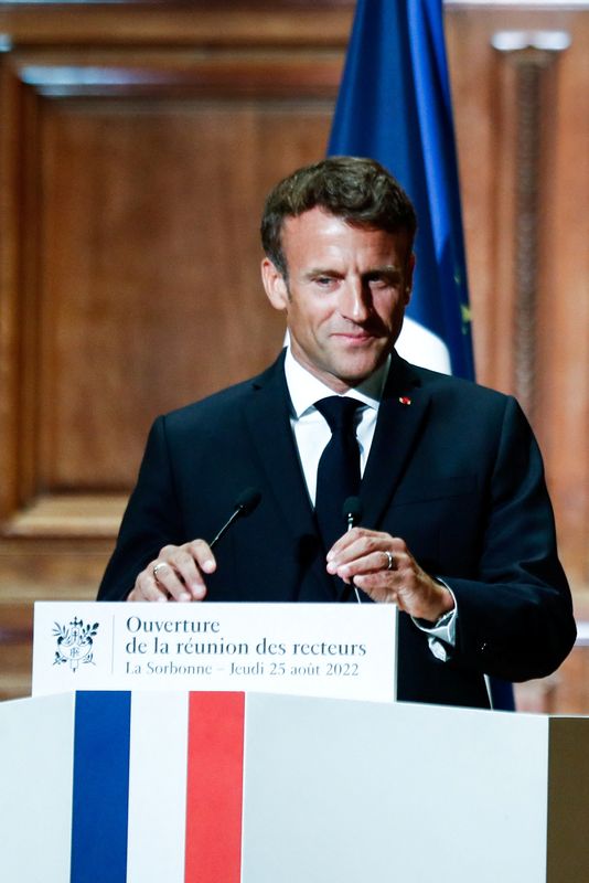 &copy; Reuters. الرئيس الفرنسي إيمانويل ماكرون يلقي كلمة في باريس يوم 25 أغسطس آب 2022. صورة لرويترز من ممثل لوكالات الأنباء.