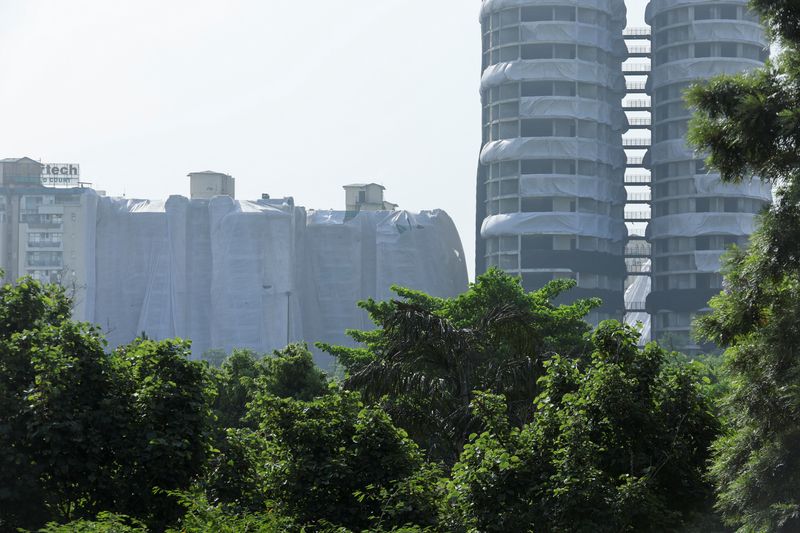 &copy; Reuters. A view of Supertech Twin Towers ahead of its scheduled demolition by controlled explosion after the Supreme Court found them in violation of building norms, in Noida, India, August 28, 2022. REUTERS/ Anushree Fadnavis