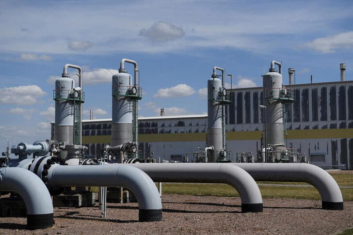 &copy; Reuters. FOTO DE ARCHIVO: Una vista general de las tuberías en las instalaciones de almacenamiento de gas en la empresa comercializadora de gas VNG AG en Bad Lauchstaedt, Alemania. 28 de julio de 2022. REUTERS/Annegret Hilse/File Photo