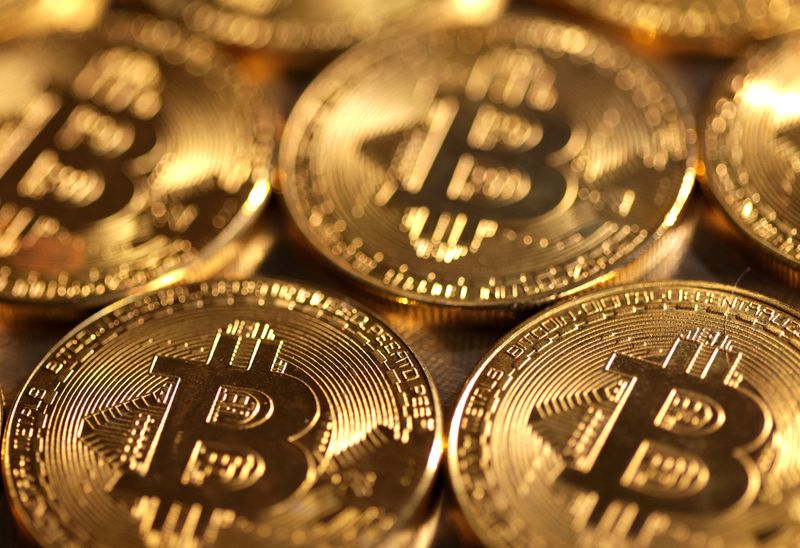 Cryptoverse: Bitcoin bleeding is holding a hero