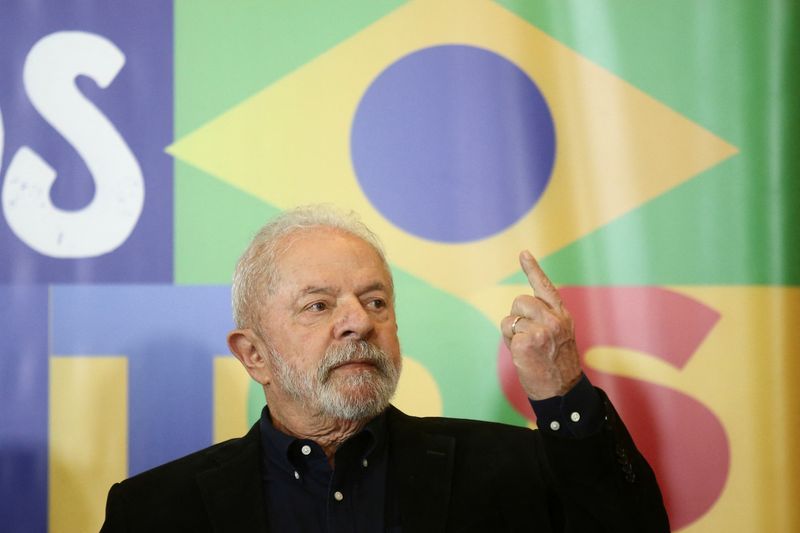 © Reuters. Former Brazilian President and current presidential candidate Luiz Inacio Lula da Silva meets representatives of the European Socialist Party in Sao Paulo, Brazil August 29, 2022. REUTERS/Carla Carniel