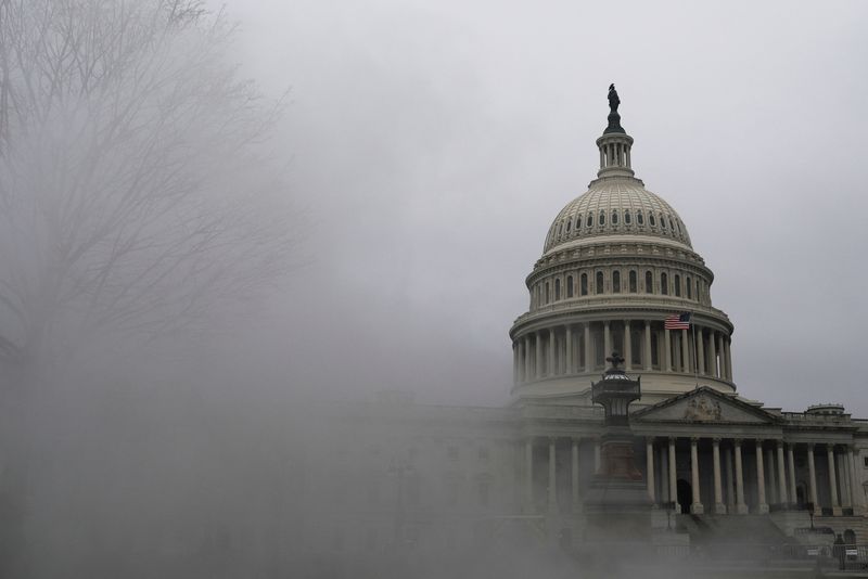 Man accused of pepper spraying U.S. Capitol police pleads guilty to assault