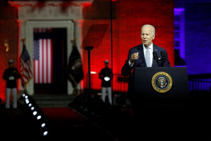 © Reuters. U.S. President Joe Biden delivers remarks on what he calls the 