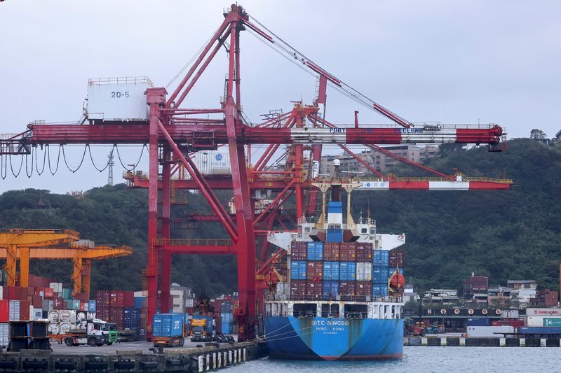 &copy; Reuters. A cargo ship is pictured at a port in Keelung, Taiwan, January 7, 2022. REUTERS/Ann Wang