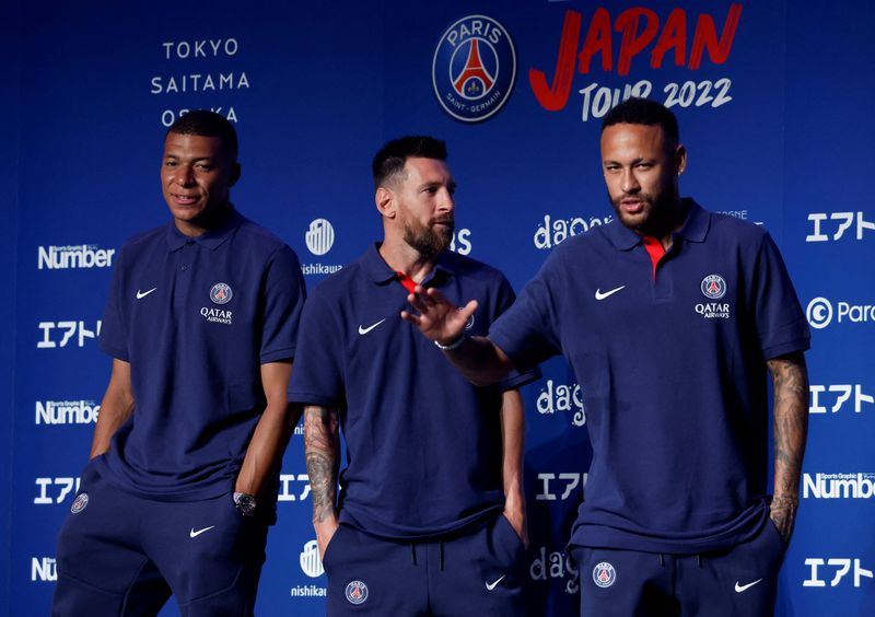 &copy; Reuters. Lionel Messi, Neymar e Kylian Mbappé
 17/7/2022   REUTERS/Issei Kato