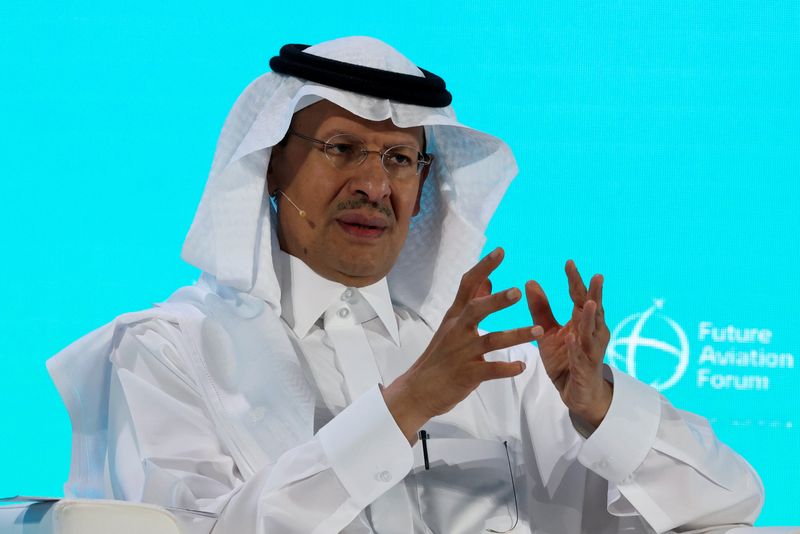 &copy; Reuters. وزير الطاقة السعودي الأمير عبد العزيز بن سلمان آل سعود متحدثا إلى منتدى في الرياض يوم 9 مايو أيار 2022. تصوير: أحمد يسري - رويترز 