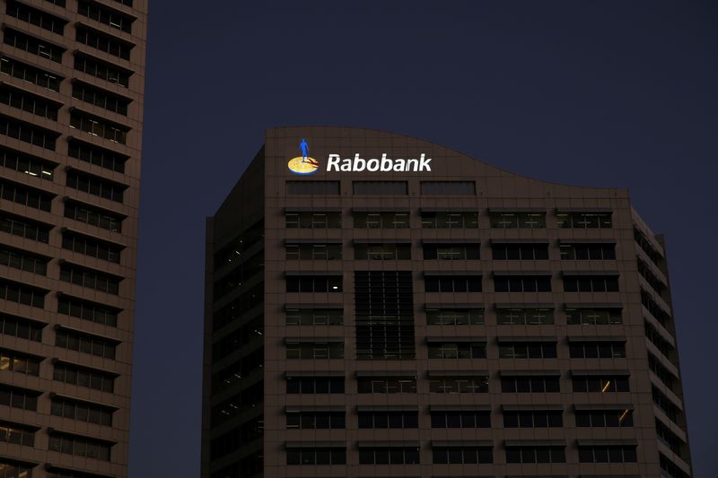 &copy; Reuters. Rabobank a annoncé lundi la prochaine désignation de Stefaan Decraene à sa présidence. /Photo d'archives/REUTERS/Loren Elliott