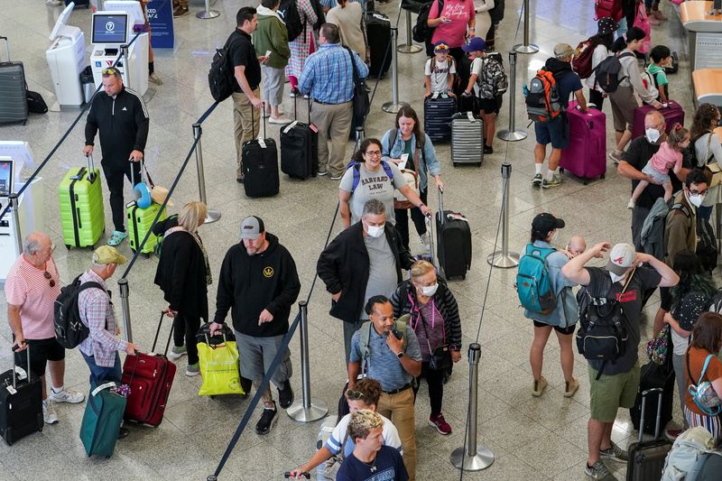 U.S. Labor Day holiday air passengers exceed 2019 levels - TSA