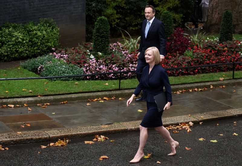 &copy; Reuters. New British Prime Minister Liz Truss walks outside Number 10 Downing Street, in London, Britain September 6, 2022. REUTERS/Henry Nicholls