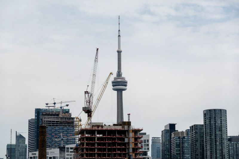 &copy; Reuters. FILE PHOTO: A view shows a condo building under construction in Toronto, Ontario, Canada July 13, 2022.  REUTERS/Carlos Osorio