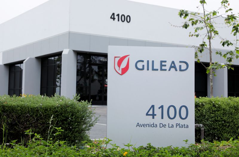 &copy; Reuters. FILE PHOTO: Gilead Sciences Inc pharmaceutical company is seen in Oceanside, California, U.S., April 29, 2020. REUTERS/Mike Blake